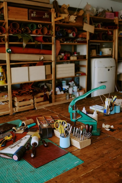 Мастерская и материалы